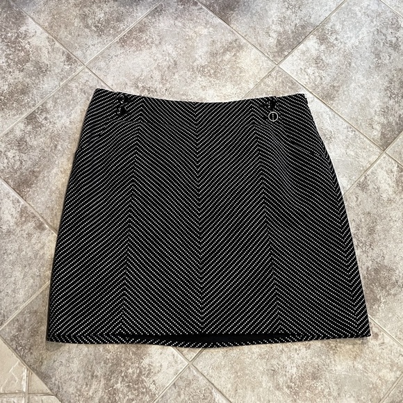 Ann Taylor Mini Skirt Black White Textured Chevron Dot Mid Rise Black White 14 - Picture 6 of 8